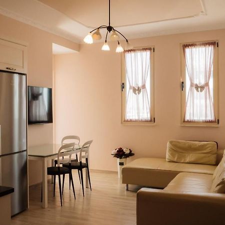Adriatic East View Apartment Durrës Esterno foto
