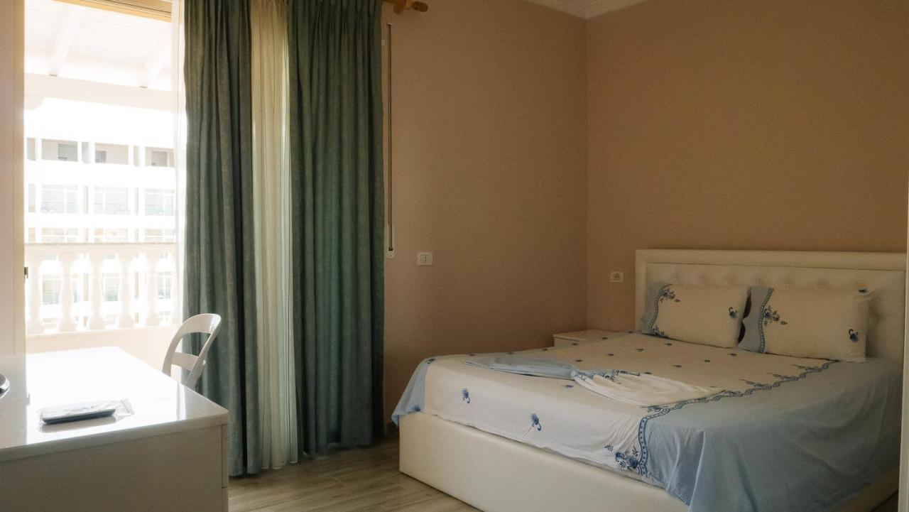 Adriatic East View Apartment Durrës Esterno foto