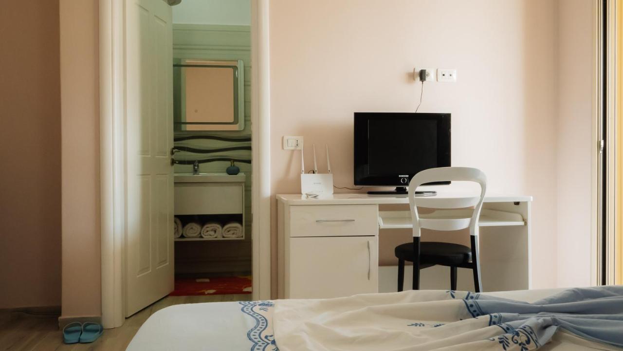 Adriatic East View Apartment Durrës Esterno foto
