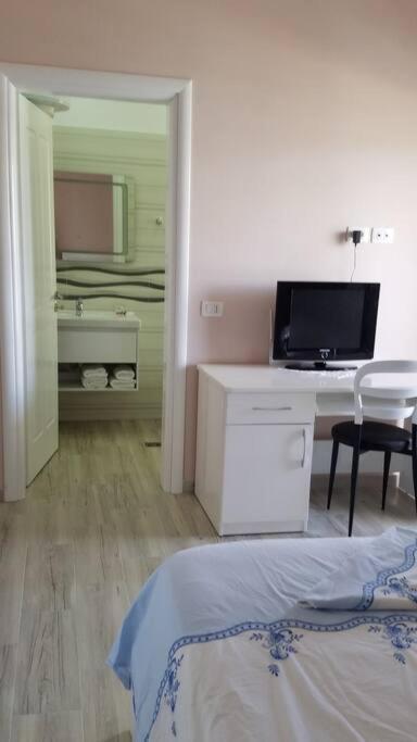 Adriatic East View Apartment Durrës Esterno foto