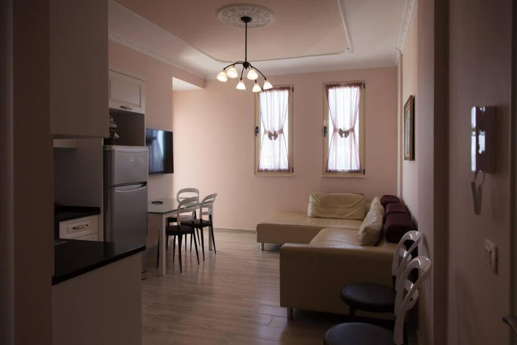 Adriatic East View Apartment Durrës Esterno foto